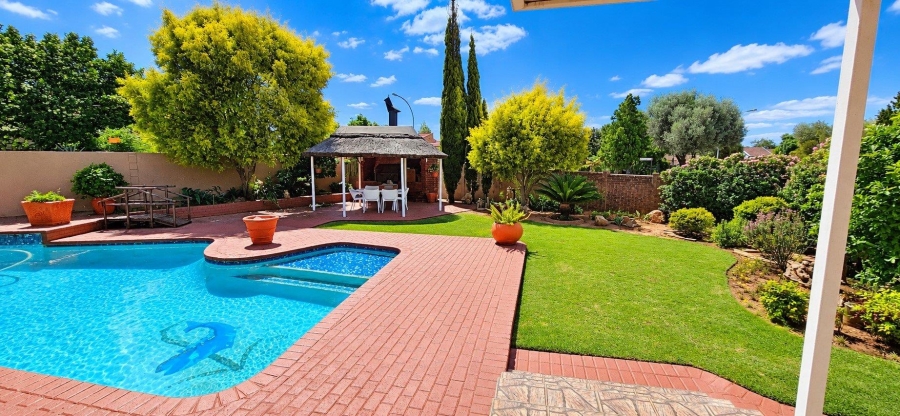 3 Bedroom Property for Sale in Fichardt Park Free State